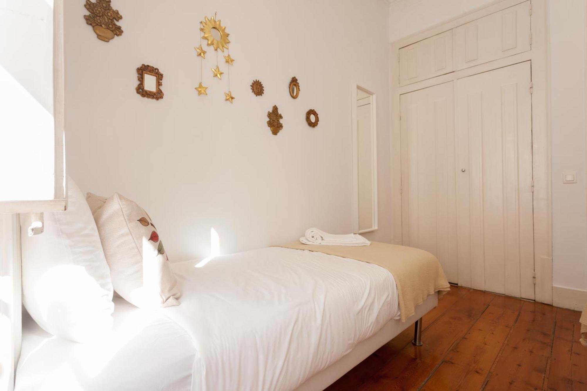 Tejo Vintage Three-Bedroom Apartment - By Lu Holidays Lizbona Zewnętrze zdjęcie